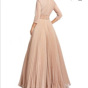 Meet your Posher, Farida